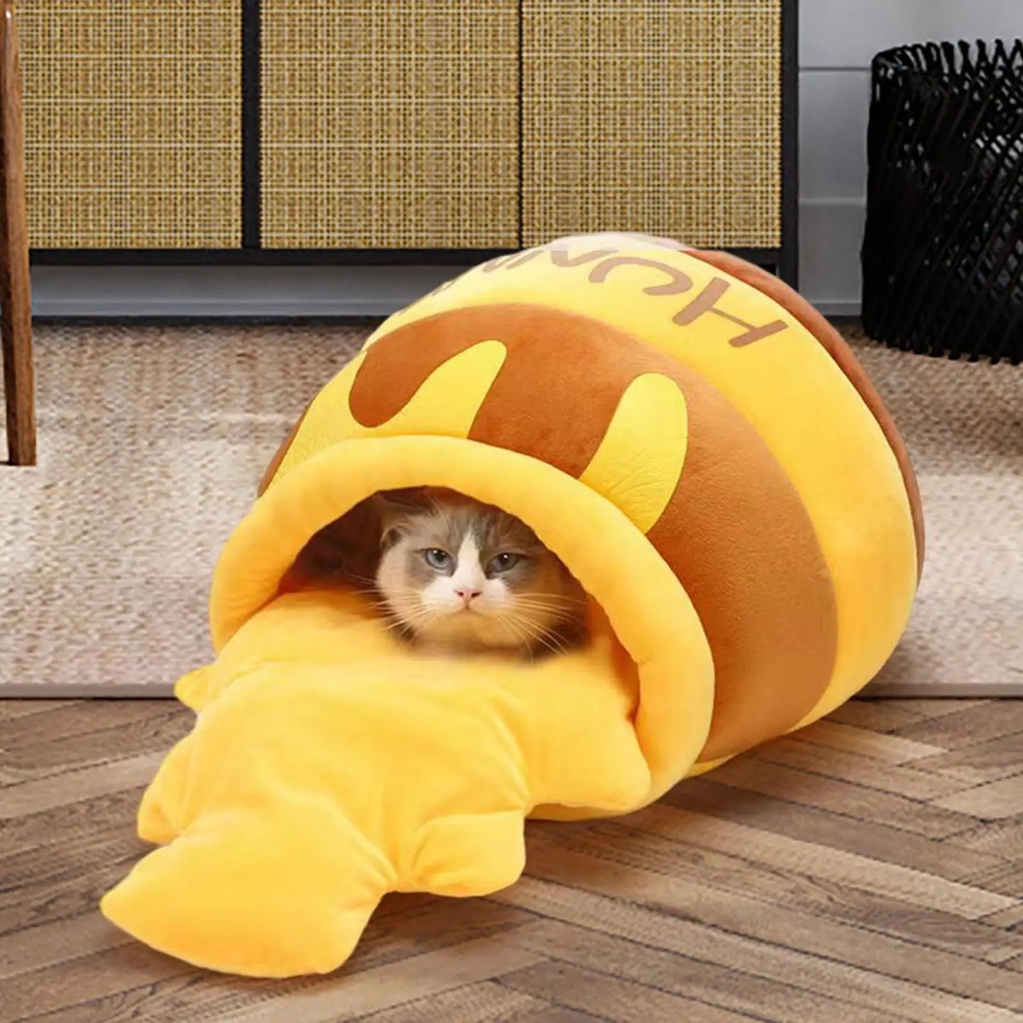 Cozy Hunny Pot House – Washable & Comfortable